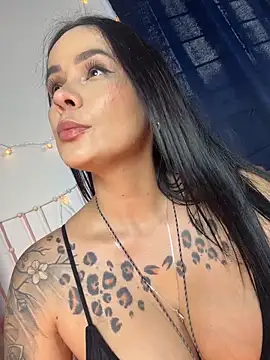 HotAlana  online show from March 17, 7:06 pm