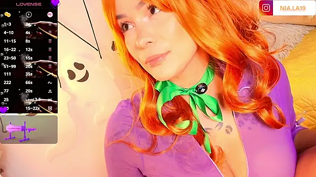 Snapshot of HotAlana_ chatting on October 1, 4:11 pm HotAlana online show from October 1, 4:11 pm