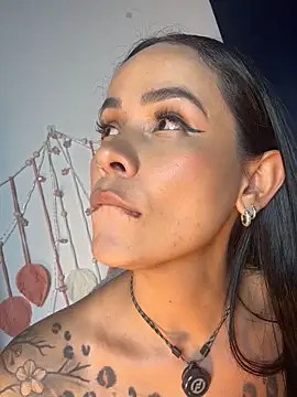 Snapshot of HotAlana_ chatting on May 2, 2:17 am HotAlana online show from May 2, 2:17 am