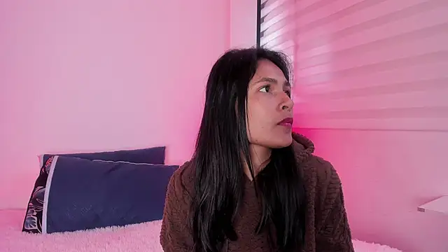 Fernanda liie  online show from June 12, 12:36 pm