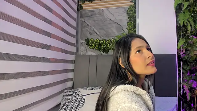 Fernanda liie  online show from December 20, 11:24 am