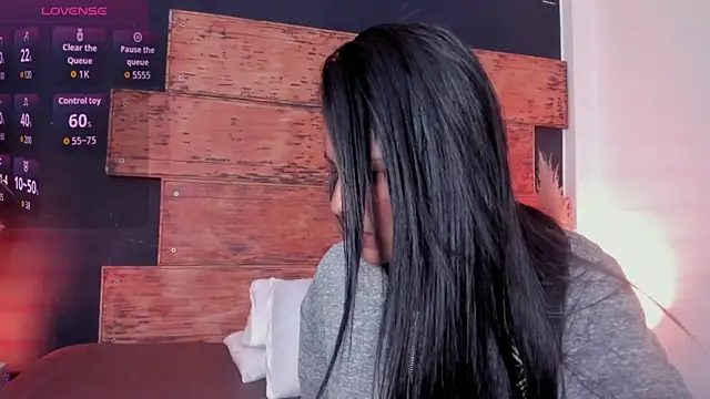 Fernanda liie  online show from July 15, 12:12 pm