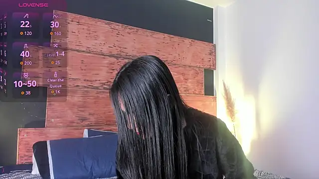 Fernanda liie  online show from June 25, 12:21 pm