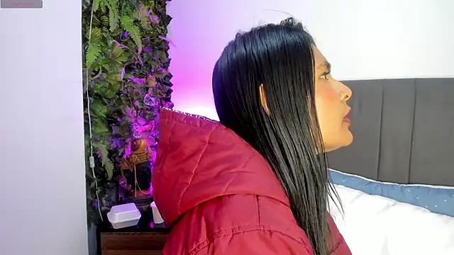 Fernanda liie  online show from March 4, 12:24 pm