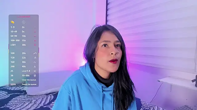 Fernanda liie  online show from April 15, 12:53 pm