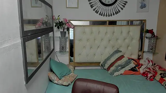 heiker  online show from November 3, 2:39 am