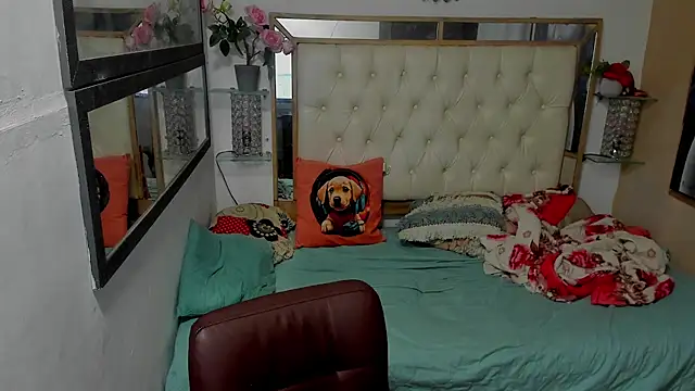 heiker  online show from December 1, 2:45 am