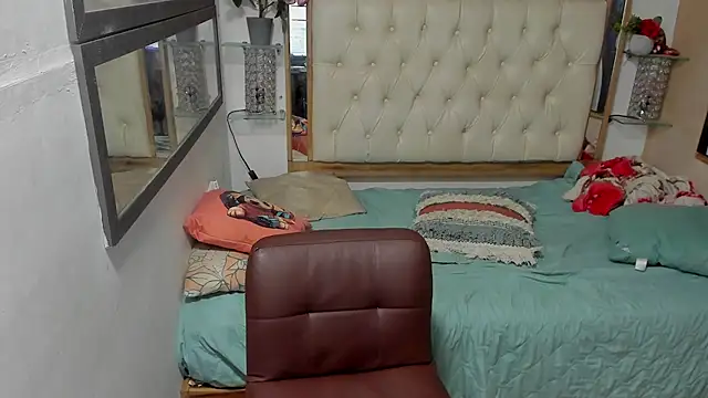 heiker  online show from November 6, 2:37 am