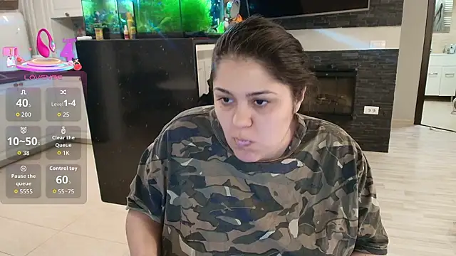 Layla- online show from March 14, 10:10 am