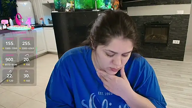 Layla- online show from February 17, 10:23 am