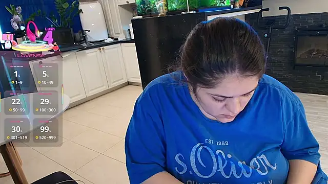 Layla- online show from March 5, 9:39 am