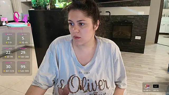 Layla- online show from April 26, 10:23 am