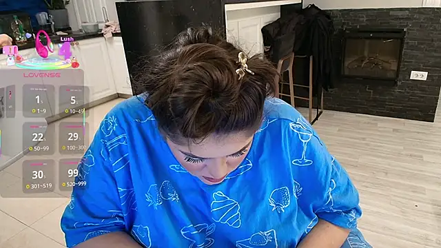 Layla- online show from November 27, 11:43 am