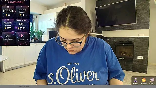Snapshot of Layla- chatting on February 21, 10:50 am Layla- online show from February 21, 10:50 am