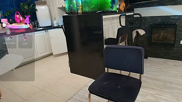 Layla- online show from March 15, 10:28 pm