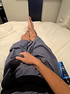 Snapshot of daaarin44 chatting on February 10, 11:31 am daaarin44 online show from February 10, 11:31 am