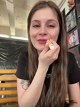 melicious  online show from March 11, 7:13 am