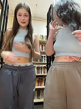 Snapshot of melicious_ chatting on February 5, 5:58 am melicious online show from February 5, 5:58 am