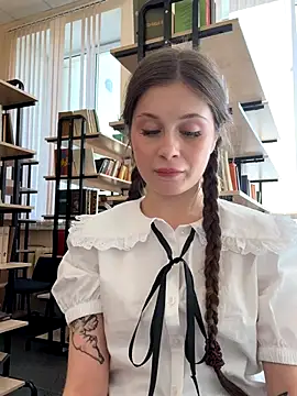 Snapshot of melicious_ chatting on September 30, 8:09 am melicious online show from September 30, 8:09 am