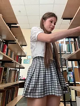 Snapshot of melicious_ chatting on October 7, 8:37 am melicious online show from October 7, 8:37 am