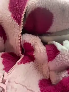 Snapshot of melicious_ chatting on March 14, 7:23 pm melicious online show from March 14, 7:23 pm