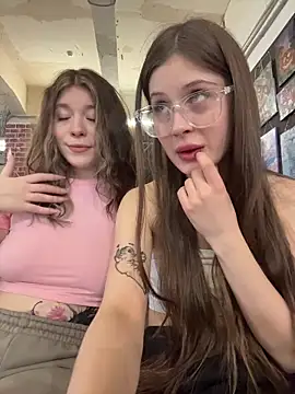 Snapshot of melicious_ chatting on February 26, 7:30 am melicious online show from February 26, 7:30 am