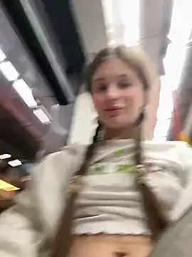 Snapshot of melicious_ chatting on March 7, 4:11 pm melicious online show from March 7, 4:11 pm