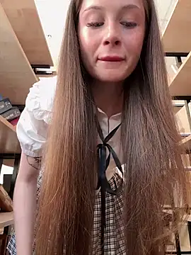 Snapshot of melicious_ chatting on October 1, 8:19 am melicious online show from October 1, 8:19 am