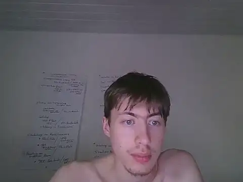 Snapshot of xy_monkeyBigCock chatting on June 17, 10:14 am xy monkeyBigCock online show from June 17, 10:14 am