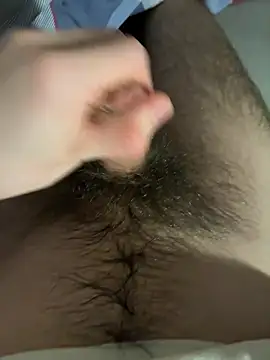 Snapshot of xy_monkeyBigCock chatting on March 2, 12:00 am xy monkeyBigCock online show from March 2, 12:00 am