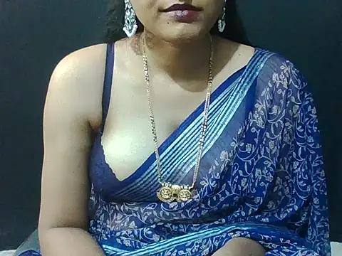Snapshot of sugandha_bhabhi chatting on October 25, 4:51 pm sugandha bhabhi online show from October 25, 4:51 pm