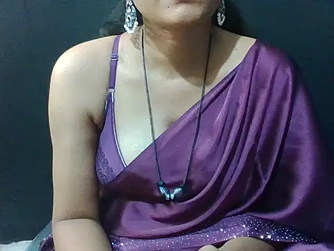 Snapshot of sugandha_bhabhi chatting on November 3, 4:54 pm sugandha bhabhi online show from November 3, 4:54 pm