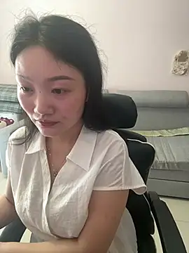 Snapshot of pangtouyubb chatting on July 3, 4:52 am pangtouyubb online show from July 3, 4:52 am