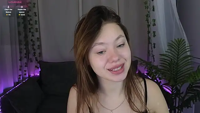 meow mellie online show from November 29, 3:06 am