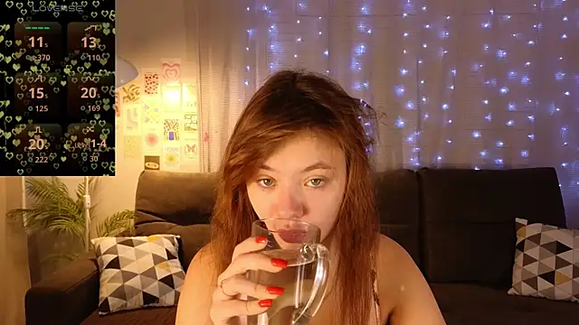 Snapshot of meow_mellie chatting on September 25, 1:55 am meow mellie online show from September 25, 1:55 am