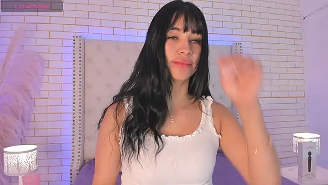 Emilly wilson  online show from September 25, 11:49 am