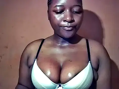 Snapshot of sexyhips2001 chatting on October 3, 10:55 pm sexyhips2001 online show from October 3, 10:55 pm