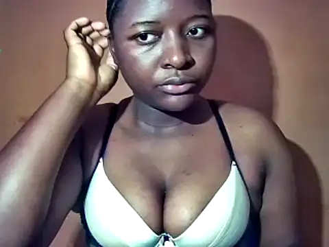 Snapshot of sexyhips2001 chatting on September 23, 2:18 am sexyhips2001 online show from September 23, 2:18 am