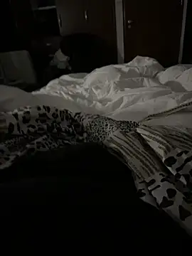 Snapshot of Mpampi chatting on December 20, 2:36 am Mpampi online show from December 20, 2:36 am