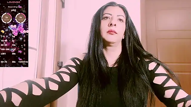 Snapshot of Alina_eve chatting on May 3, 9:58 am Alina eve online show from May 3, 9:58 am