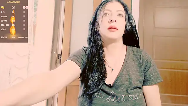 Snapshot of Alina_eve chatting on June 16, 4:51 pm Alina eve online show from June 16, 4:51 pm