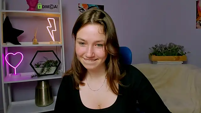Snapshot of helli_belli chatting on March 23, 3:21 am helli belli online show from March 23, 3:21 am