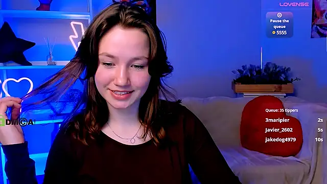 Snapshot of helli_belli chatting on March 16, 3:58 am helli belli online show from March 16, 3:58 am