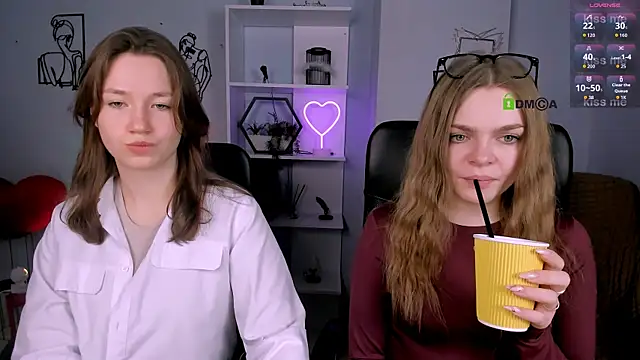 helli belli online show from January 17, 9:18 pm