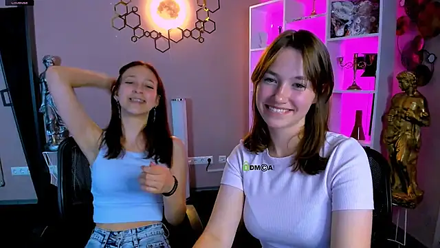 Snapshot of helli_belli chatting on September 26, 7:54 pm helli belli online show from September 26, 7:54 pm