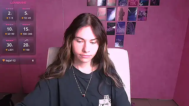 Fiona Night online show from June 18, 5:28 am