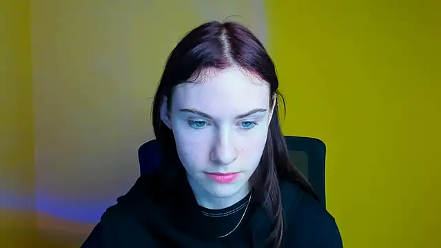 Fiona Night online show from March 13, 6:12 pm