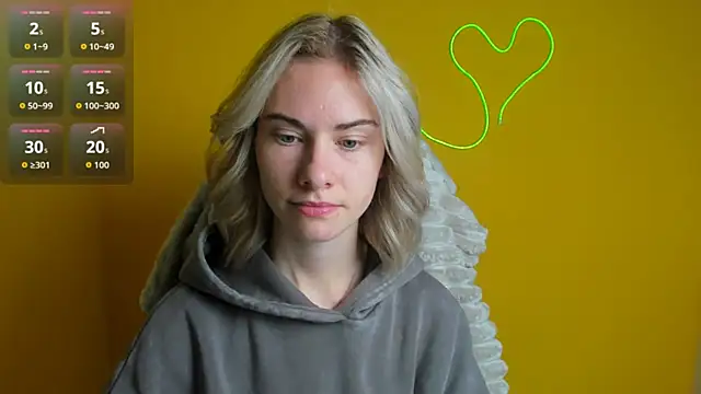 Fiona Night online show from October 27, 6:03 am