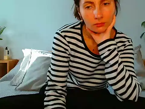 Irina9793 online show from November 13, 9:02 am