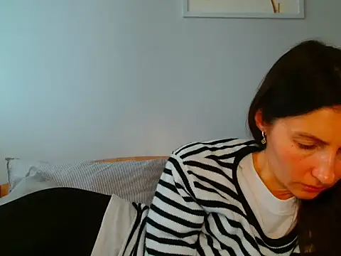 Snapshot of Irina9793 chatting on January 19, 10:30 am Irina9793 online show from January 19, 10:30 am